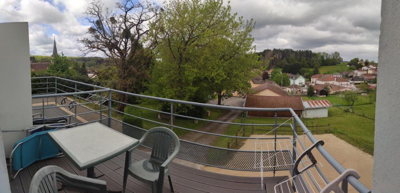 Apartamento Le Panoramic Bains-les-Bains Exterior foto